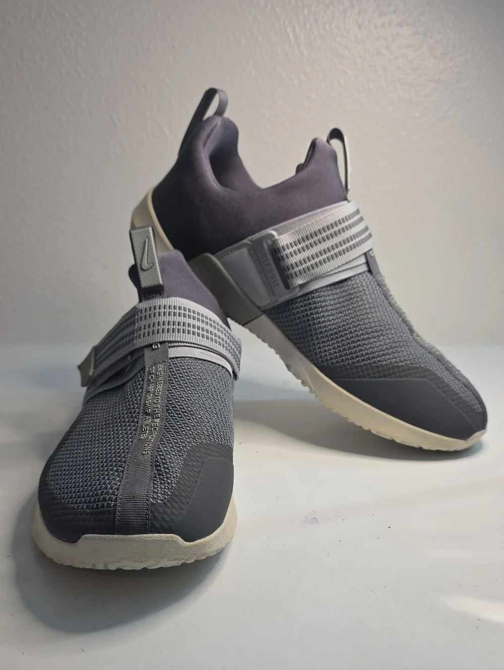 NIKE METCON SPORTS TRAINING SNEAKERS WOLF GRAY HOOK/LOOP MENS 12 VGUC